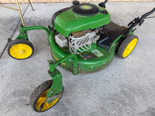 John Deere Self Propelled Gas Zero Turn Lawn Mower! (USED - GREAT CONDITION)