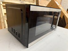 Hamilton Beach 1.1 cu ft CounterTop Microwave Oven, 1000 Watts, Stainless Steel!! (USED ONCE - LIKE NEW)