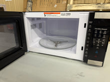 Hamilton Beach 1.1 cu ft CounterTop Microwave Oven, 1000 Watts, Stainless Steel!! (USED ONCE - LIKE NEW)