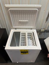 Vissani 5.0 cu. ft. Manual Defrost Chest Freezer with LED Light in White Garage Ready! (NEW - DENTED)