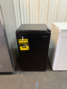 Vissani 4.3 cu. ft. Mini Refrigerator in Black, ENERGY STAR! (NEW - DENTED)