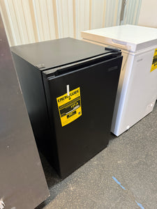 Vissani 4.3 cu. ft. Mini Refrigerator in Black, ENERGY STAR! (NEW - DENTED)