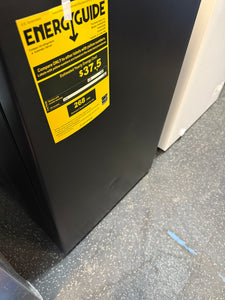 Vissani 4.3 cu. ft. Mini Refrigerator in Black, ENERGY STAR! (NEW - DENTED)