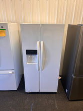 Frigidaire 22.3-cu ft Side-by-Side Refrigerator with Ice Maker (White) - (Brand New - DENTED - Missing Shelves)