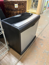 Aircare VALIANT -Gal. Cool Mist Evaporative Whole House Humidifier for 4,000 sq. ft., Brushed Nickel! (USED - TESTED)