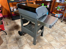 Weber Spirit E-310 3-Burner Liquid Propane Gas Grill in Black!! BRAND NEW AND ASSEMBLED (MINOR SCRATCH AND DENTS)!!