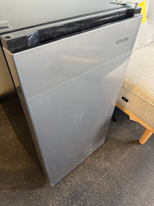 Vissani 3.2 cu. ft. Mini Refrigerator in Stainless Steel, ENERGY STAR!! NEW(MINOR DENTS FROM SHIPPING)!!