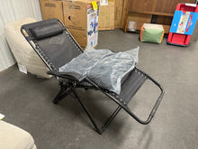 29" Width ZeroGravity Lounge Chair Foldable 440 lbs Capacity With Removable Cushion & Headrest!! BRAND NEW!!