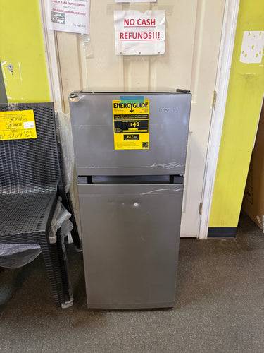 Vissani 4.5 cu. ft. 2-Door Mini Refrigerator in Platinum Steel with Freezer! (BRAND NEW - DENTED)