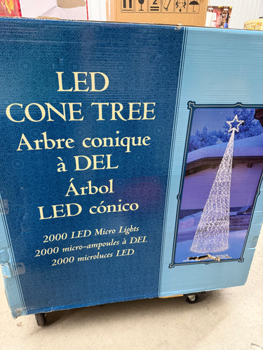 LED Cone Tree 3.05 m (10 ft.)! (NEW IN BOX)