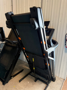 NordicTrack Elite 700 Treadmill!! NEW(LIGHTLY DIRTY FROM SHIPPING)!!