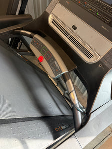 NordicTrack Elite 700 Treadmill!! NEW(LIGHTLY DIRTY FROM SHIPPING)!!