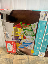Toddleroo by North States Superyard Colorplay 6 Panel Freestanding Gate- NEW IN BOX!!!