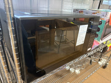 Mainstays 2.2 cu ft Microwave Ovens in Black!! NEW OUT OF BOX(SCRATCHED FROM SHIPPING, TESTED WORKS FINE)!!