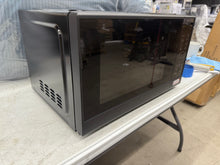 Mainstays 1.1 Cu ft Countertop Microwave Oven, 1000 Watts, Black- NEW!