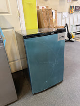 Magic Chef 3.0 cu. ft. Manual Defrost Upright Freezer in Stainless Steel! (NEW - MINOR DENT)