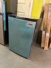 Magic Chef 3.0 cu. ft. Manual Defrost Upright Freezer in Stainless Steel! (NEW - MINOR DENT)