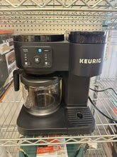 Keurig K-Duo Essentials, Hot & Iced Single-Serve K-Cup Pod Coffee Maker & Carafe, Black!! (LIGHTLY USED - LIKE NEW)