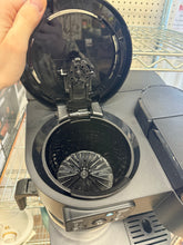 Keurig K-Duo Essentials, Hot & Iced Single-Serve K-Cup Pod Coffee Maker & Carafe, Black!! (LIGHTLY USED - LIKE NEW)