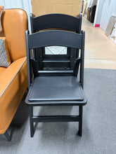 Vinyl Padded Stackable Folding Chair Folding Chair Set (Set of 4)! (BRAND NEW)
