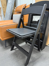 Vinyl Padded Stackable Folding Chair Folding Chair Set (Set of 4)! (BRAND NEW)