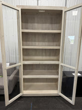 Alaya Solid Oak Wood Display Stand! (BRAND NEW - MINOR SCRATCHES)