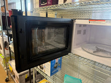 Hamilton Beach 1.1 cu ft CounterTop Microwave Oven, 1000 Watts, Stainless Steel!! BRAND NEW
