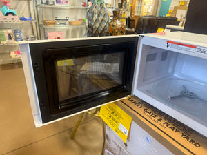 Hamilton Beach 1.1 cu ft Countertop Microwave Oven in White and Stainless Steel Color, Sensor Cook!! NEW OUT OF BOX!!