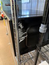 Mainstays 2.2 cu ft Microwave Ovens in Black!! - USED - (SCRATCHED FROM SHIPPING, TESTED WORKS FINE)!!