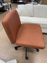 Wide Office Chair! (USED)