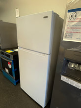 Vissani 18 cu. ft. Top Freezer Refrigerator, Garage Ready in White!! BRAND NEW(MINOR DENT FROM SHIPPING)!!