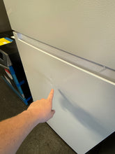 Vissani 18 cu. ft. Top Freezer Refrigerator, Garage Ready in White!! BRAND NEW(MINOR DENT FROM SHIPPING)!!
