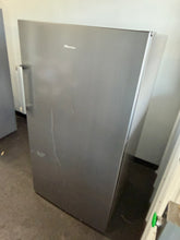 HISENSE 17 CU. FT. CONVERTIBLE UPRIGHT FREEZER / REFRIGERATOR! (NEW - SCRATCH/DENT)