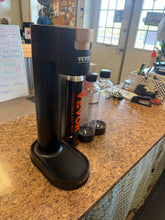 VEVOR Sparkling Water Maker, Soda Maker Machine for Home Carbonating Seltzer Water with BPA-free 1L PET Bottle, 1 CO2 Cylinder!! LIGHTLY USED(ONE HAS ONE BOTTLE)!!