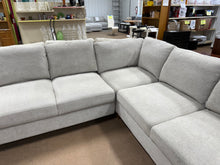 Thomasville Dillard Convertible Sleeper Sectional! (NEW & ASSEMBLED!)