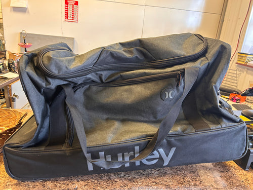 HURLEY LARGE SPORTS ROLLING DUFFLE BAG! (NEW - SCUFFS ON BOTTOM FROM SHIPPING)