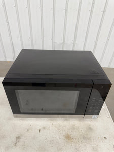 LG 1.5 cu ft Countertop Microwave Oven in Stainless Steel! (NEW - NO MANUAL!)