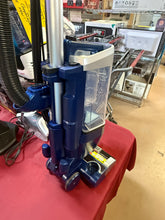 Shark Bagless Corded HEPA Filter Upright Vacuum Cleaner with DuoClean PowerFins HairPro and Odor Neutralizer Tech!! LIGHTLY USED, VERY CLEAN(MISSING ACCESSORIES & ODOR TECH CAP)!!