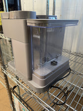 Keurig K-Duo Essentials, Hot & Iced Single-Serve K-Cup Pod Coffee Maker & Carafe, Moonlight Grey!! LIGHTLY USED, WORKS GREAT!!