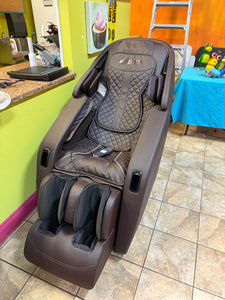 Kyota Yugana M780 4D Massage Chair!! BRAND NEW!!