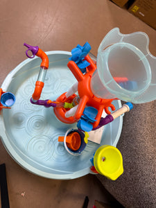 Little Tikes Flowin' Fun Water Table! (NEW & ASSEMBLED!)