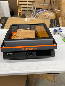 Blackstone E-Series 17" Electric Tabletop Griddle with Hood, Black! (NEW)