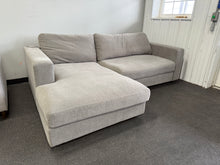 Henredon Essex Hill Sofa Chaise