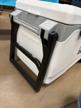 Igloo Latitude 137 Cans 90 Quart Rolling Cooler - White: Polyethylene, Tow Handle! (Brand New)