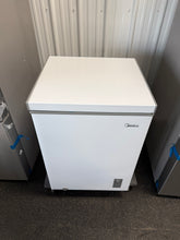 Midea Convertible 5 Cu Ft Chest Freezer, White! (NEW)