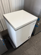 Midea Convertible 5 Cu Ft Chest Freezer, White! (NEW)