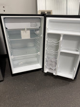 Whirlpool 4.3 cu ft Mini Refrigerator Stainless Steel!

-Brand new out of the box