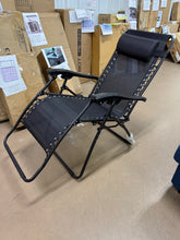 Zero Gravity Outdoor Portable Folding Lounge Chair Black! (BRAND NEW - SINGLE CHAIR!)