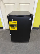 Kenmore 2.5 cu-ft Refrigerator