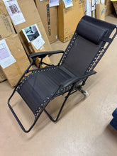 Zero Gravity Outdoor Portable Folding Lounge Chair Black! (BRAND NEW - SINGLE CHAIR!)